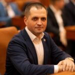Criza din Strâmtoarea Ormuz riscă să lovească direct în agricultura României. Deputatul PNL Călărași, Ciprian Pandea, cere intervenția urgentă a statului